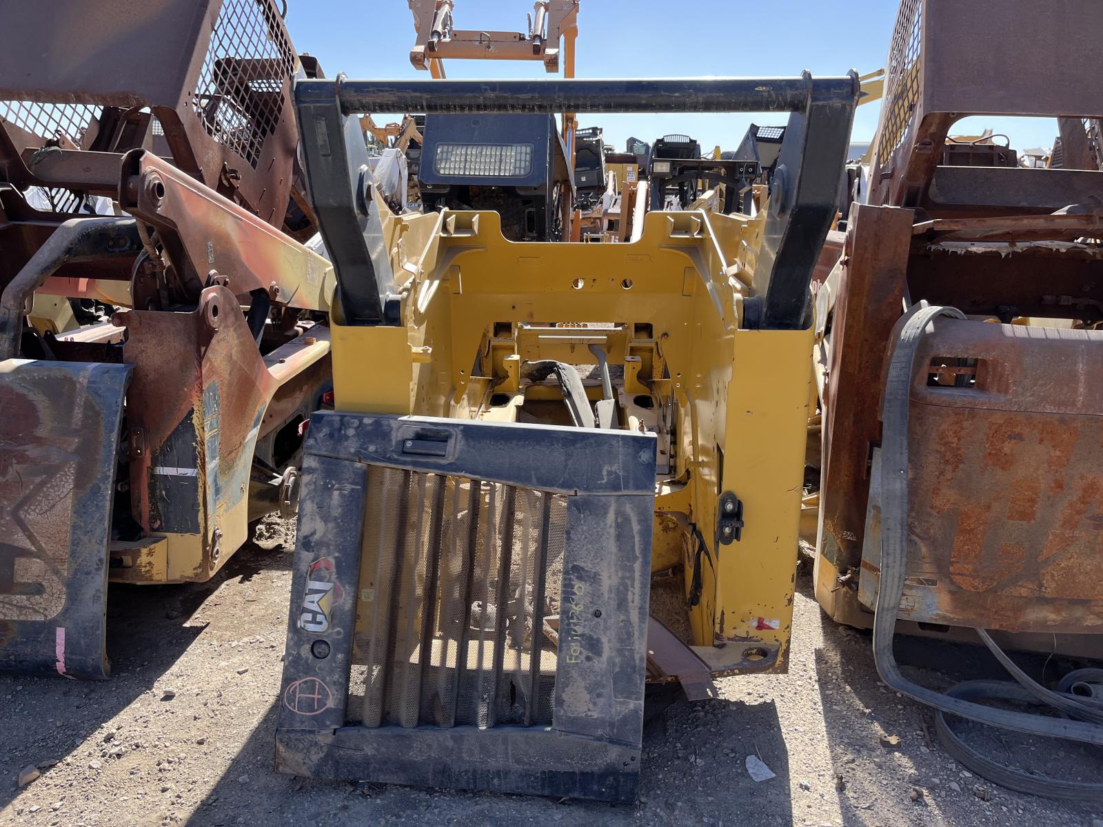 ./imagenes/INVOICE/2019/12074/CATERPILLAR 297C (6).JPG